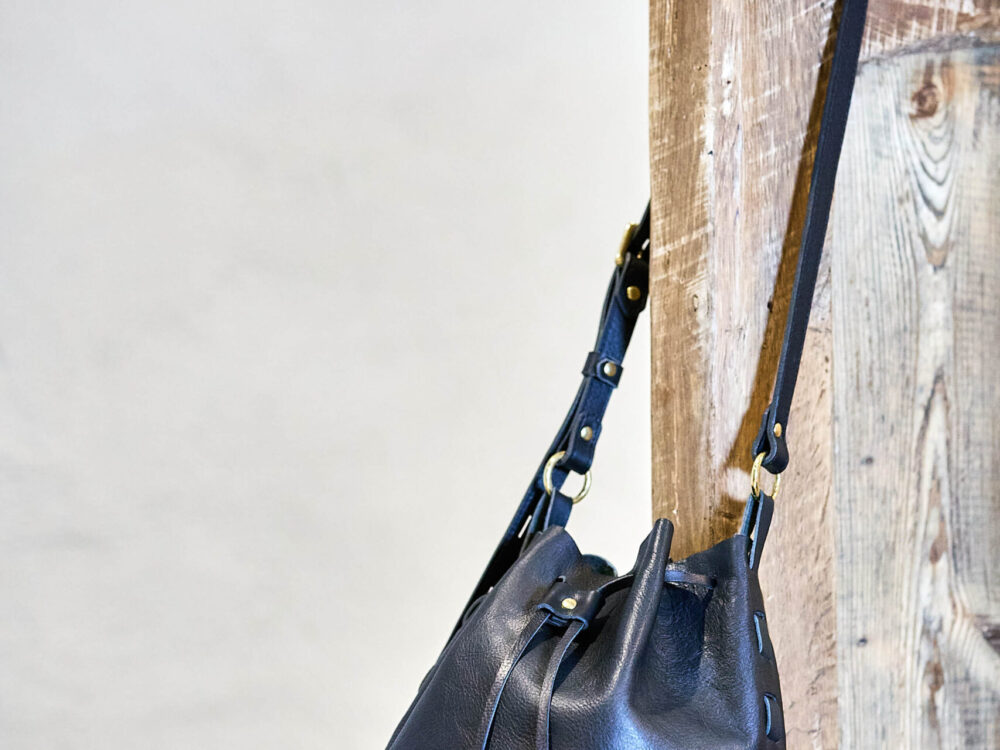Parnassus Bucket Bag Duddon Black